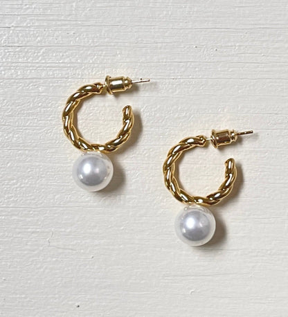 Lucia Hoops