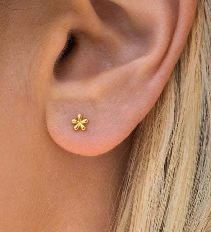 Mini Flower Studs | Gold