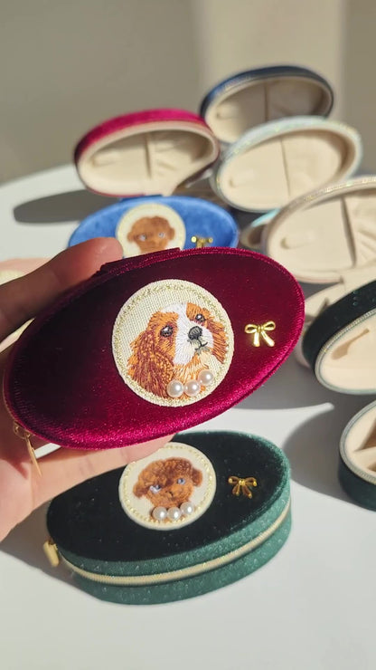 Vintage Velvet Pearl Puppy & Kitten Jewelry Box