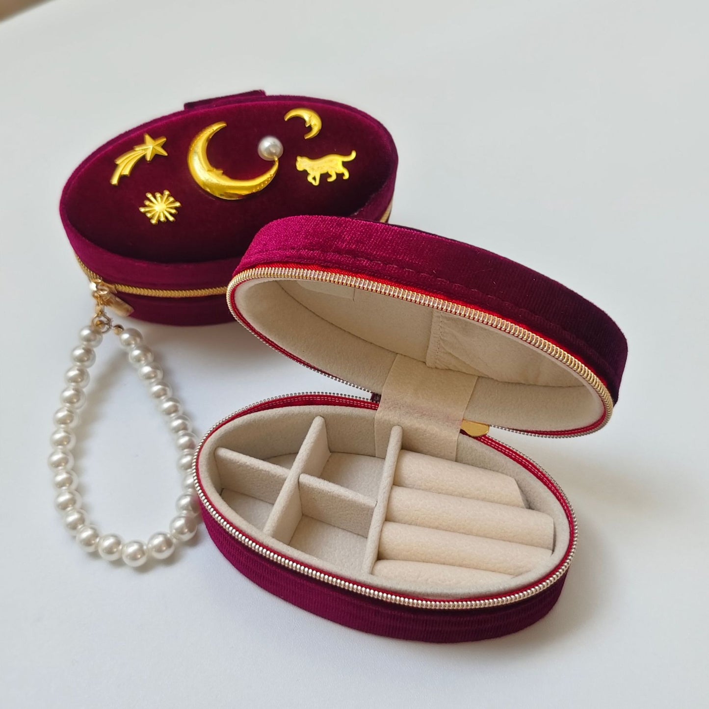 Vintage Moon Velvet Pearl Chain Zipper Jewelry Box