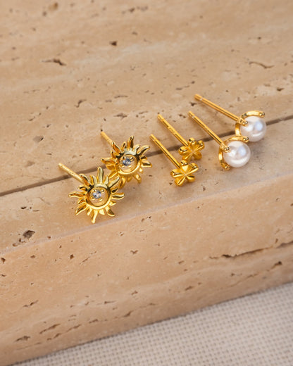 Mini Flower Studs | Gold